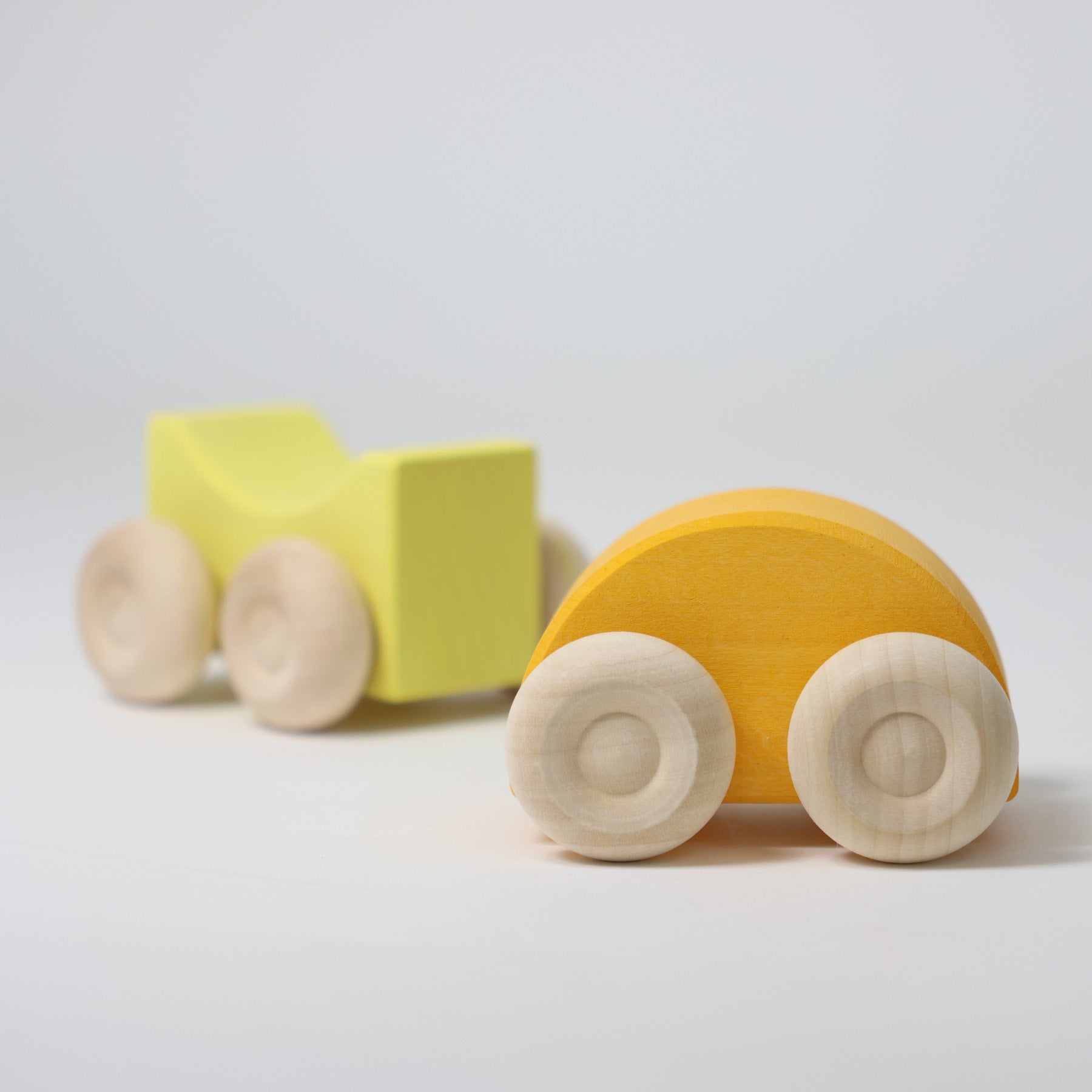 Stapel-Autos Gelb